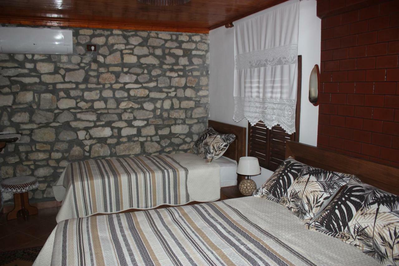 Guesthouse Arjan Berati Exterior foto